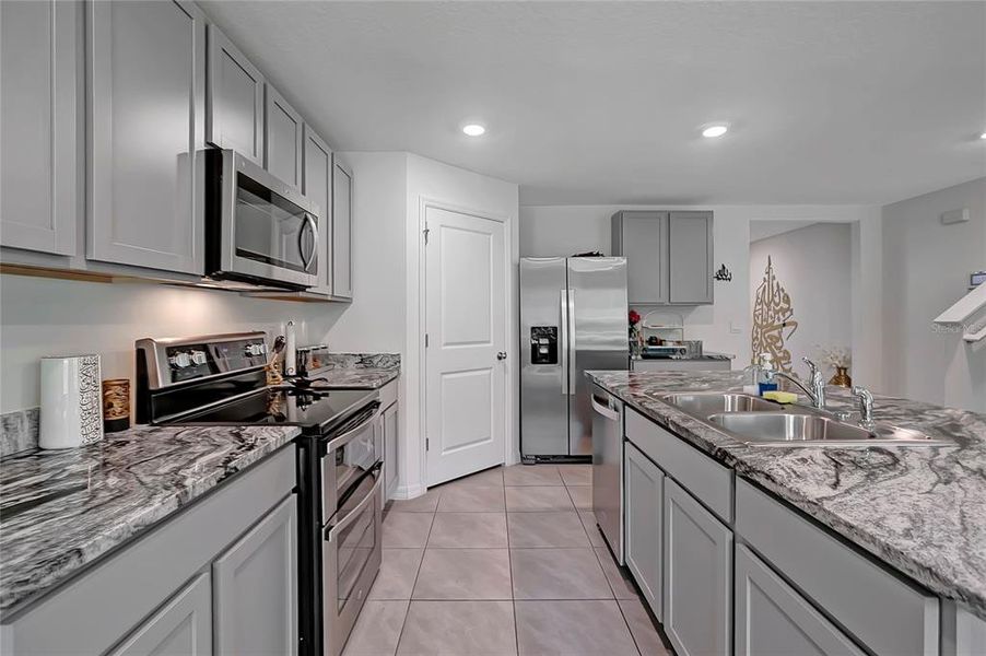 Furnished interior view inside a new home in , Tampa (Image 42). Furnished interior view inside a new home in , Tampa (Image 42).