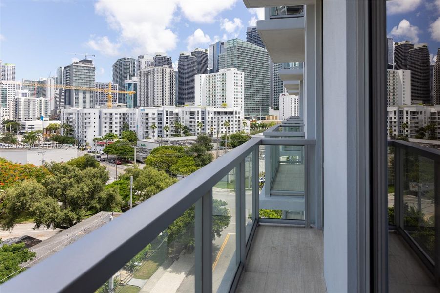 Condo located in Miami, FL showcasing its design and architecture (Image 25). Condo located in Miami, FL showcasing its design and architecture (Image 25).