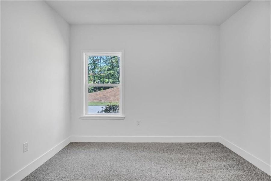 Spacious, unfurnished interior of a new home in Tuscany Hills, Douglasville (Image 15).
