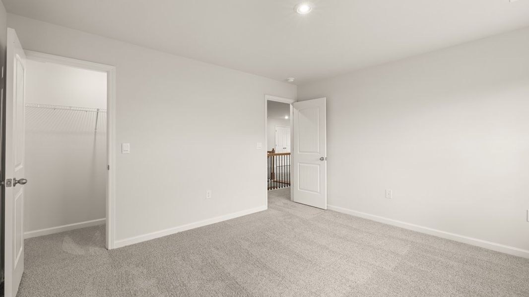 Spacious, unfurnished interior of a new home in Thalley Creek Estates, Cumming (Image 31).