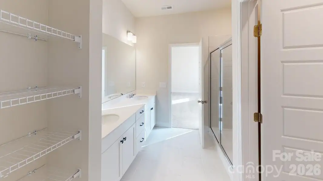 HOME IS UNDER CONSTRUCTION. THESE PHOTOS ARE REPRESENTATIONAL.