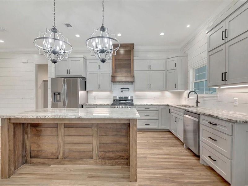Furnished interior view inside a new home in , Huntington (Image 9).