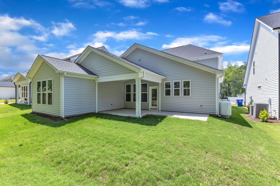 Representative exterior details of a home built from the The Highland by RobuckHomes in Baylee Ridge, Selma (Image 42). Representative exterior details of a home built from the The Highland by RobuckHomes in Baylee Ridge, Selma (Image 42).