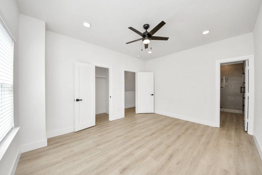 Spacious, unfurnished interior of a new home in , Alvin (Image 27). Spacious, unfurnished interior of a new home in , Alvin (Image 27).