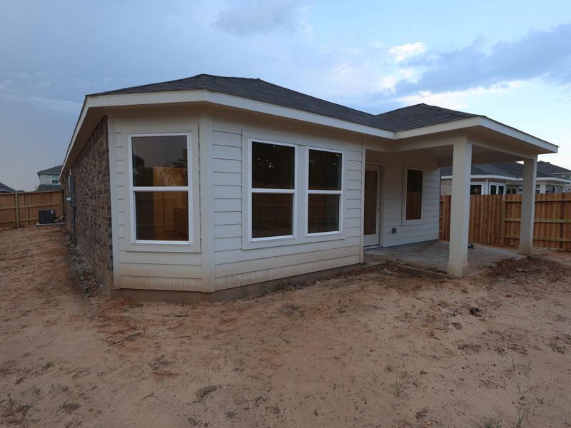 Exterior details and patio area of a home in Miller's Pond, Rosenberg (Image 3).