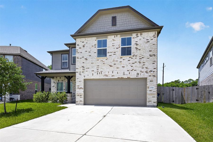 Front exterior of a new home in , Houston, TX, highlighting curb appeal (Image 28). Front exterior of a new home in , Houston, TX, highlighting curb appeal (Image 28).