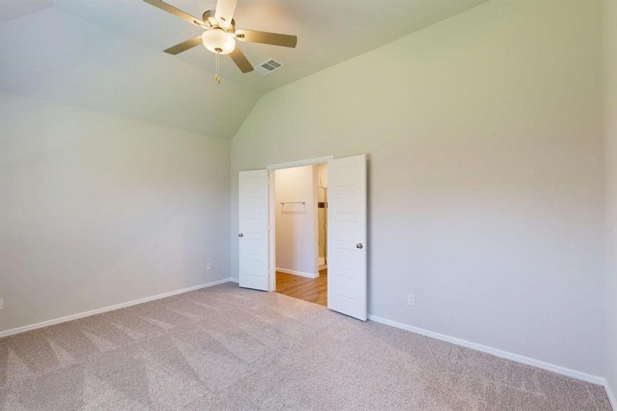Spacious, unfurnished interior of a new home in Forest Park, Princeton (Image 27). Spacious, unfurnished interior of a new home in Forest Park, Princeton (Image 27).