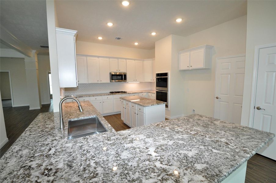 Furnished interior view inside a new home in , League City (Image 9).