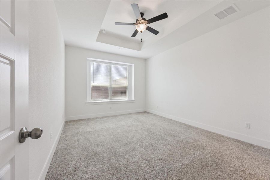 Spacious, unfurnished interior of a new home in , Round Rock (Image 14).