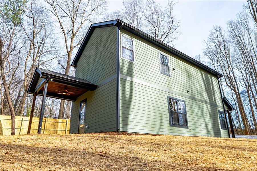 Exterior details and patio area of a home in , Dawsonville (Image 4).