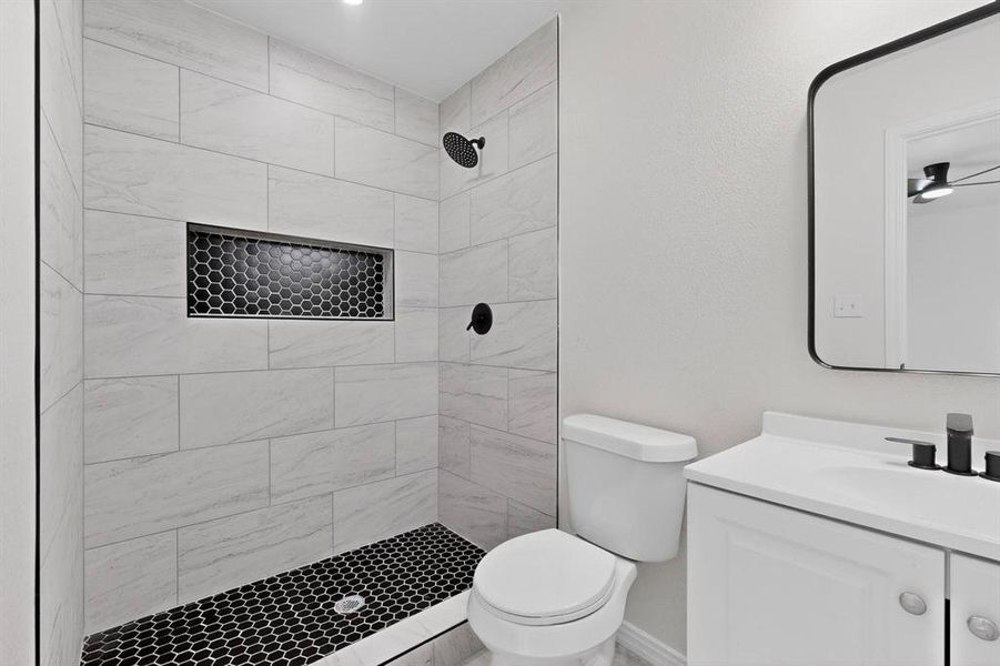 Furnished interior view inside a new home in , Dallas (Image 9).