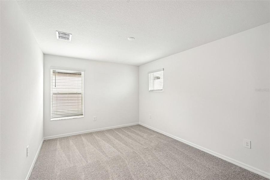 Spacious, unfurnished interior of a new home in Southpointe, Palmetto (Image 26). Spacious, unfurnished interior of a new home in Southpointe, Palmetto (Image 26).