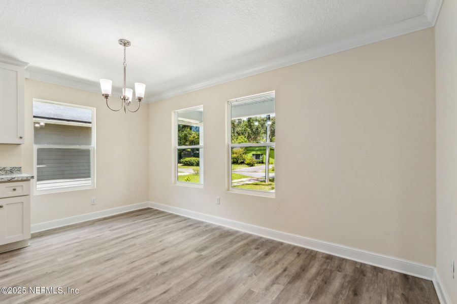 Spacious, unfurnished interior of a new home in , Jacksonville (Image 26).