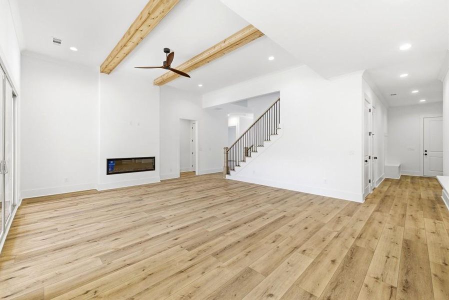 Spacious, unfurnished interior of a new home in , Jefferson (Image 29).