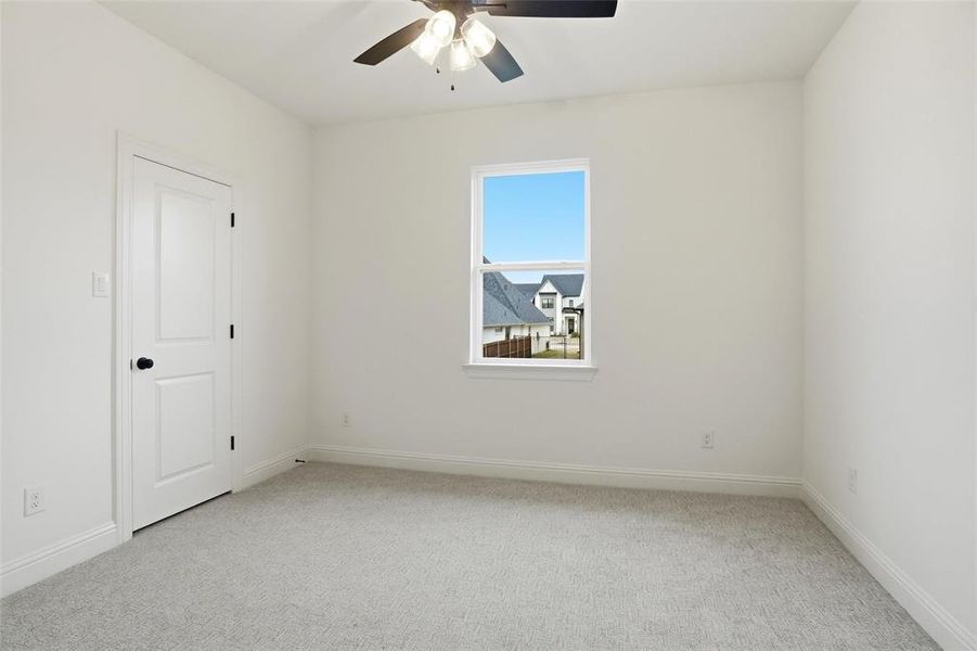 Spacious, unfurnished interior of a new home in , Aledo (Image 12).