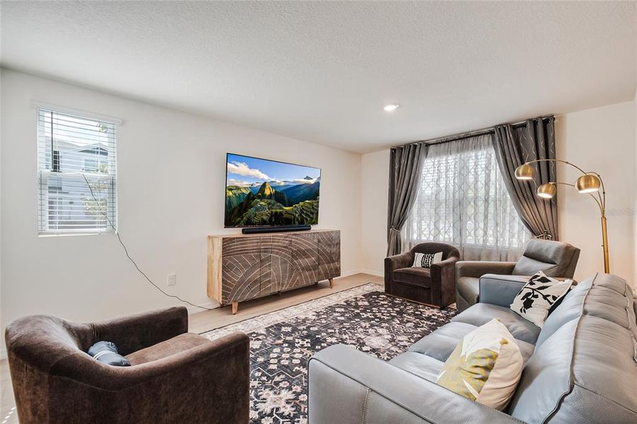 Furnished interior view inside a new home in , Kissimmee (Image 8).