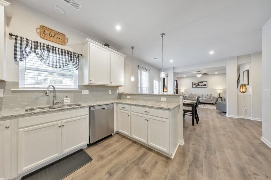 Furnished interior view inside a new home in Old Lost Mountain Estates, Powder Springs (Image 33).
