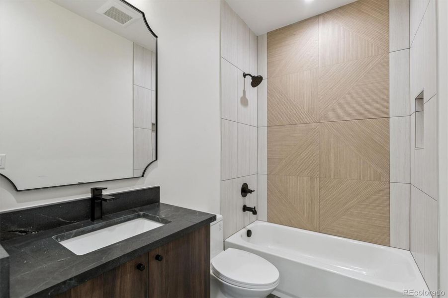 Image 41 of a home in .