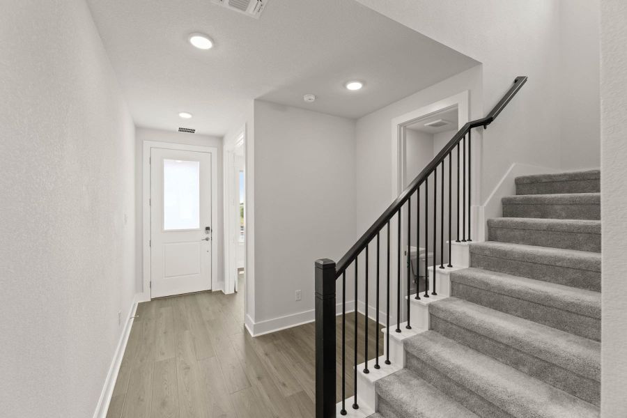 Spacious, unfurnished interior of a new home in Treeline, Justin (Image 18).