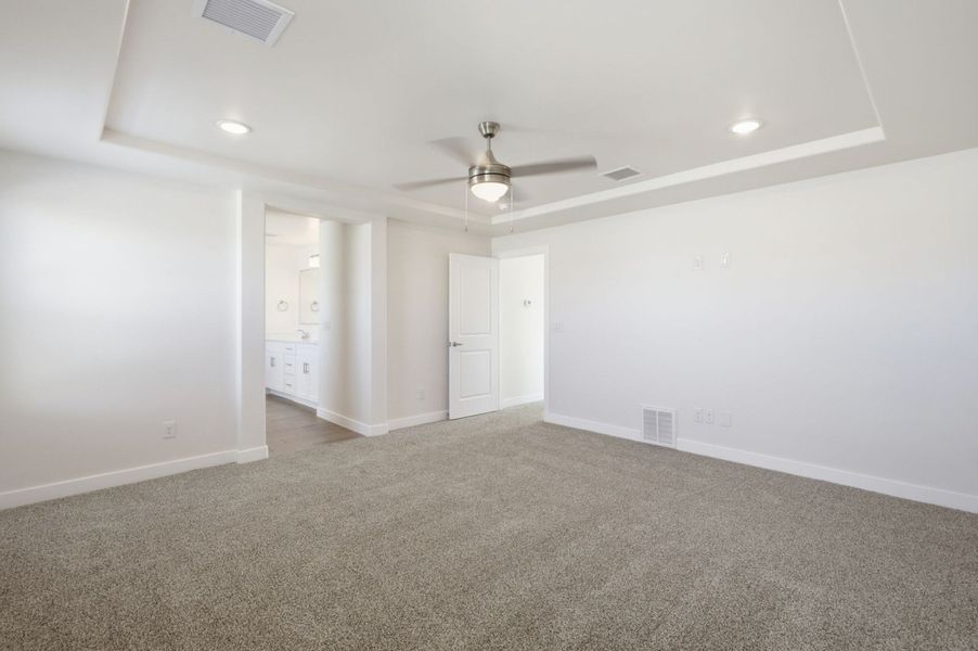 Representative unfurnished interior of a home built from the Timberon I by Hakes Brothers in Emerald Estates, El Paso (Image 23).