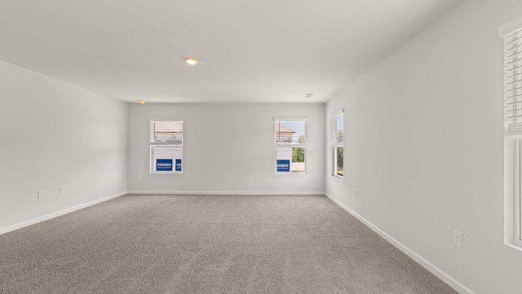 Representative unfurnished interior of a home built from the Mansfield by D.R. Horton in Grandview at Lanier, Dawsonville (Image 25).