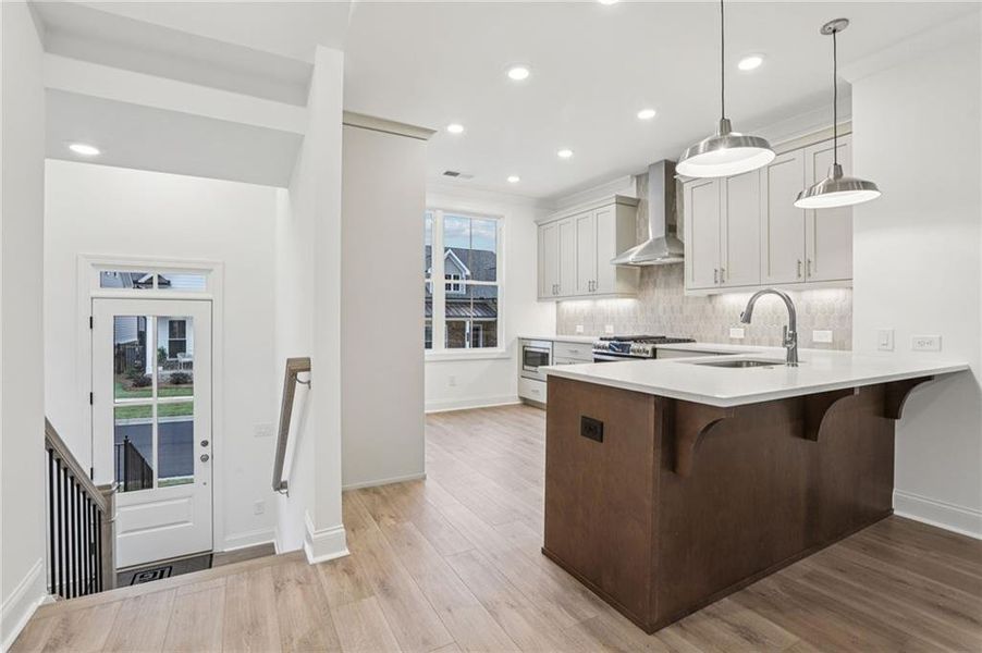 Furnished interior view inside a new home in Evanshire Townhomes, Duluth (Image 7).