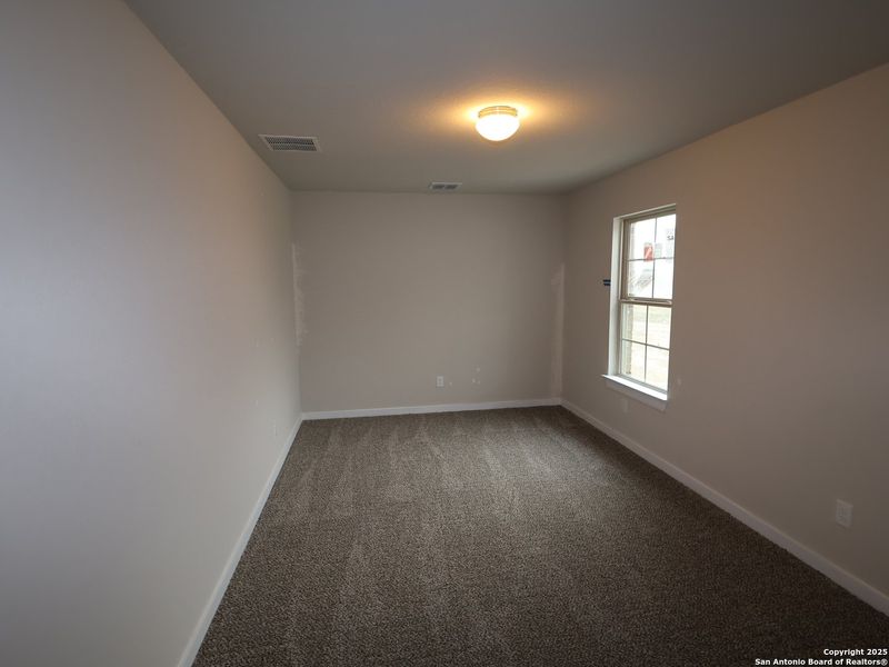 Spacious, unfurnished interior of a new home in Winding Brook, San Antonio (Image 27). Spacious, unfurnished interior of a new home in Winding Brook, San Antonio (Image 27).