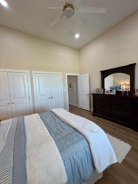 Furnished interior view inside a new home in , El Campo (Image 3).