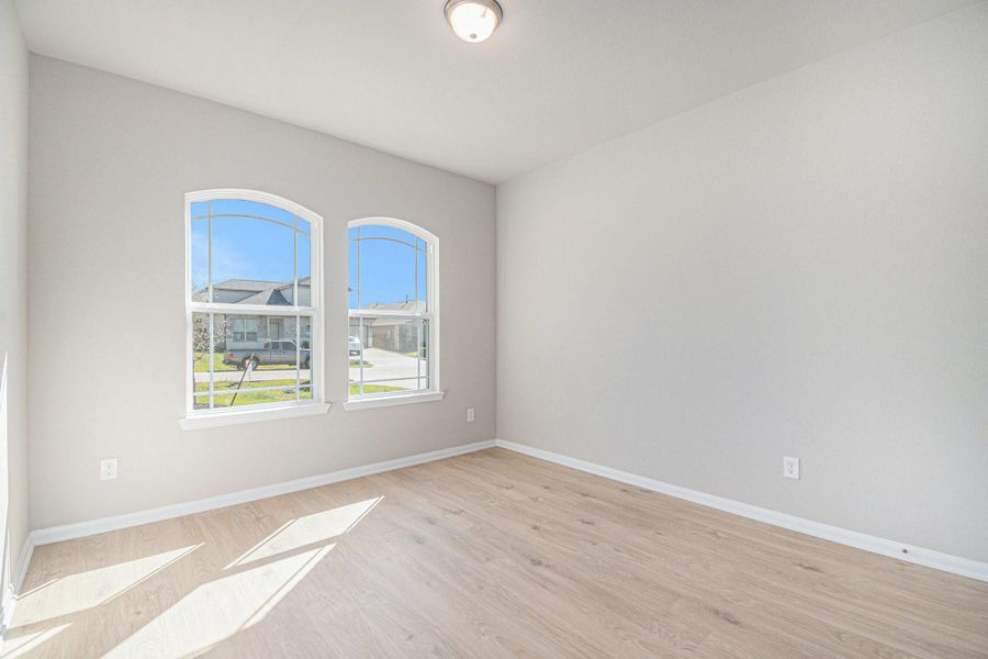 Image 4 of a home in Clear View Estates.