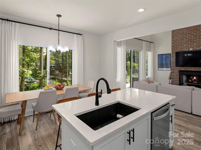 Image 28 of a home in .