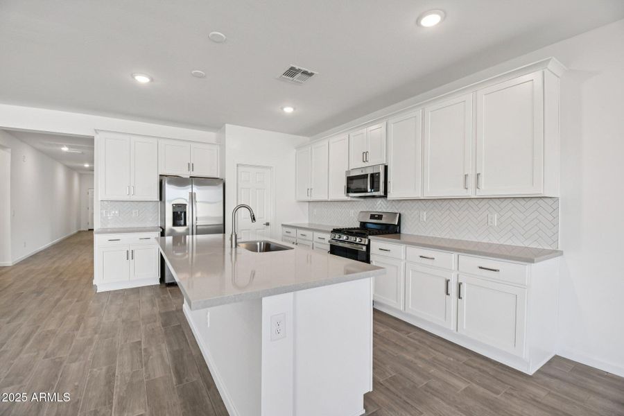 9-web-or-mls-W Mellen Ln-S1212-009 9-web-or-mls-W Mellen Ln-S1212-009