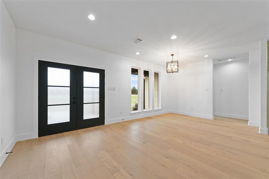 Spacious, unfurnished interior of a new home in , Corsicana (Image 29).