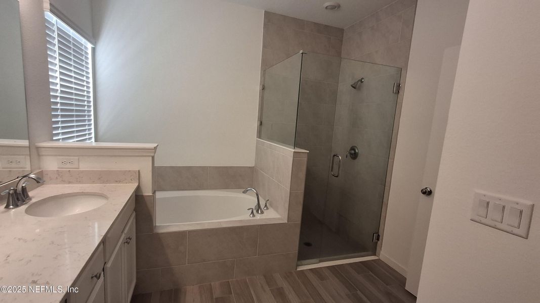 Furnished interior view inside a new home in , Jacksonville (Image 9).