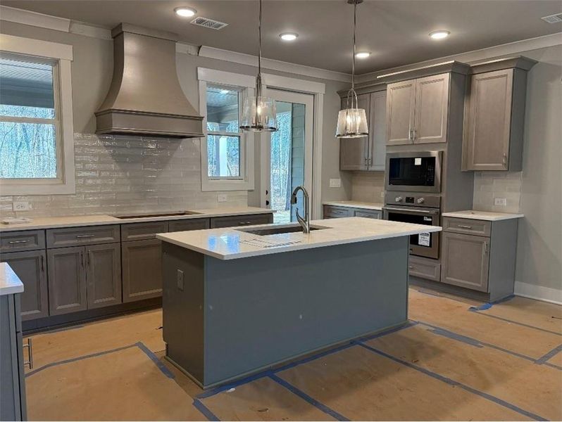 Image 8 of a home in .