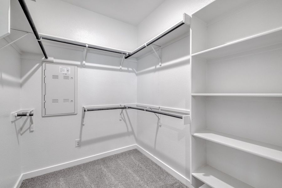 Spacious, unfurnished interior of a new home in Prairie Winds, Hutto (Image 23).