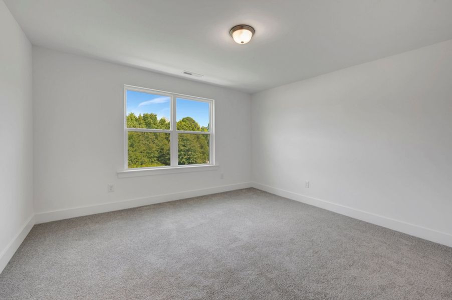 Spacious, unfurnished interior of a new home in Vaughan Farms, Angier (Image 20).