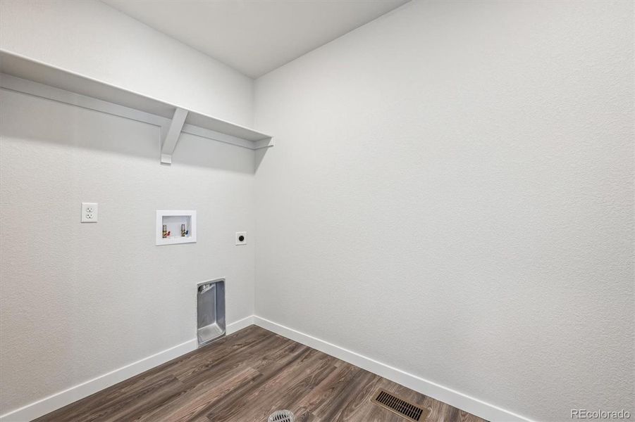 Spacious, unfurnished interior of a new home in Legato, Commerce City (Image 24). Spacious, unfurnished interior of a new home in Legato, Commerce City (Image 24).