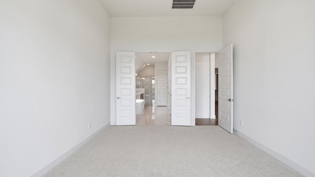Spacious, unfurnished interior of a new home in Talon Hills, Fort Worth (Image 23). Spacious, unfurnished interior of a new home in Talon Hills, Fort Worth (Image 23).