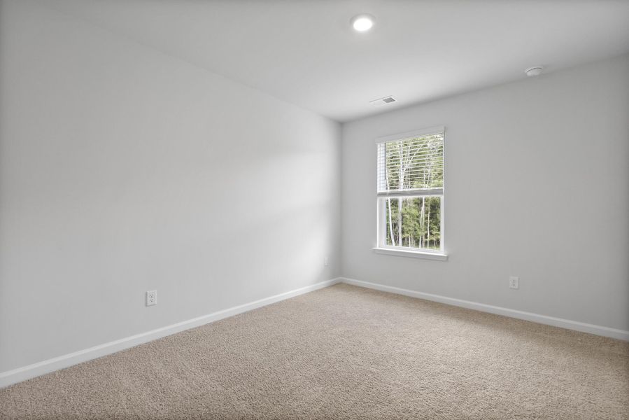 Spacious, unfurnished interior of a new home in Pine Hills at Cane Bay, Summerville (Image 17).