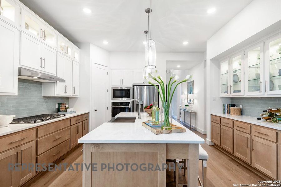 Furnished interior view inside a new home in Homestead, Schertz (Image 13).