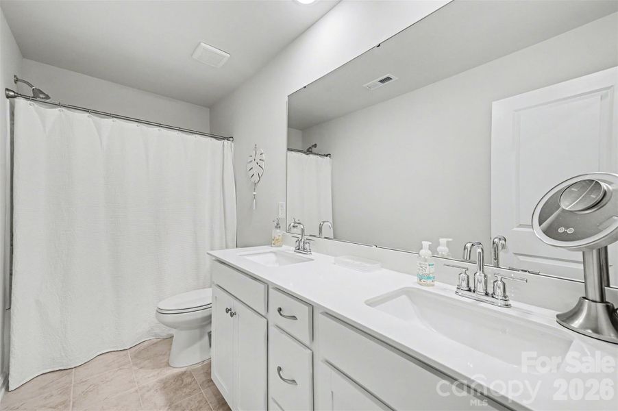 Furnished interior view inside a new home in Summerlyn Village, Kannapolis (Image 6).