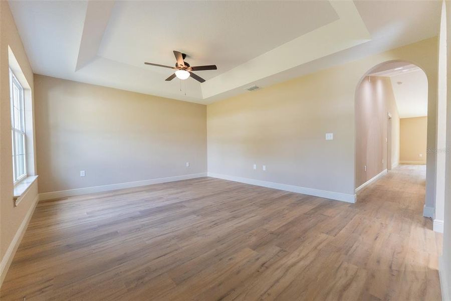 Spacious, unfurnished interior of a new home in Marion Oaks, Ocala (Image 54).