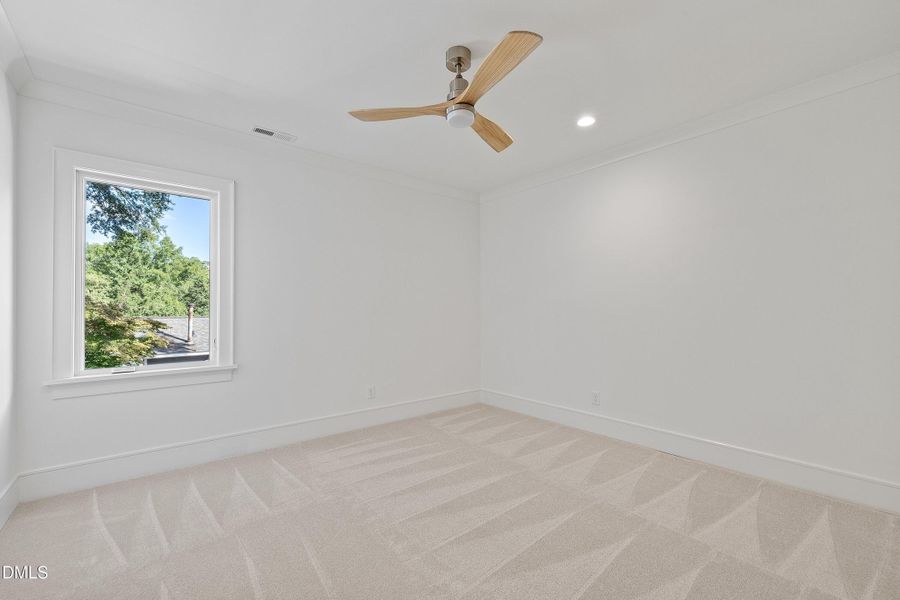 69-405 Latimer Rd_4681