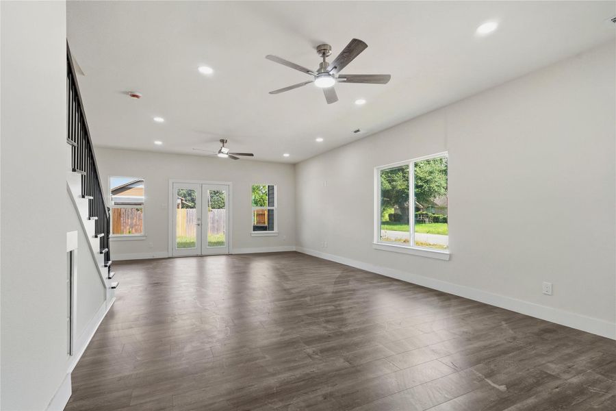 Spacious, unfurnished interior of a new home in , Houston (Image 33).