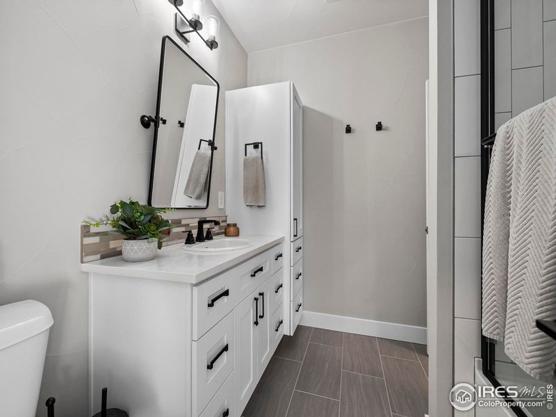 Furnished interior view inside a new home in , Berthoud (Image 25).