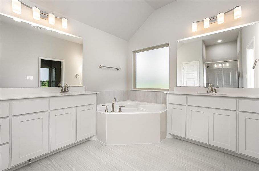 Furnished interior view inside a new home in , Waxahachie (Image 9).