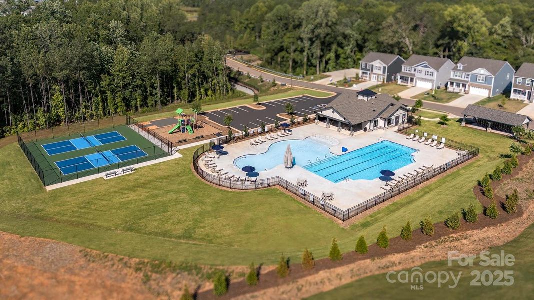 Image 15 of a home in Fergus Crossing. Image 15 of a home in Fergus Crossing.