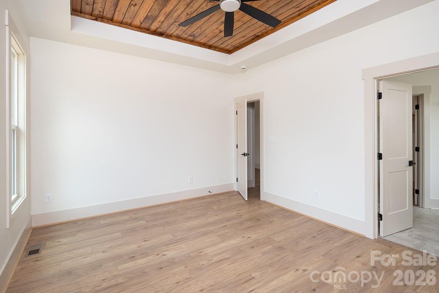 Spacious, unfurnished interior of a new home in , Norwood (Image 25).