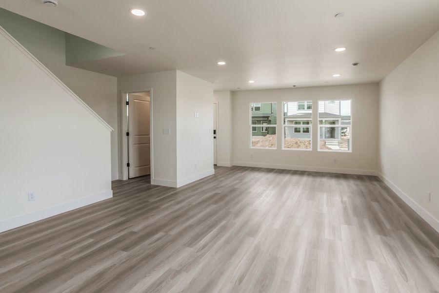 Spacious, unfurnished interior of a new home in Prairie Song, Windsor (Image 27). Spacious, unfurnished interior of a new home in Prairie Song, Windsor (Image 27).