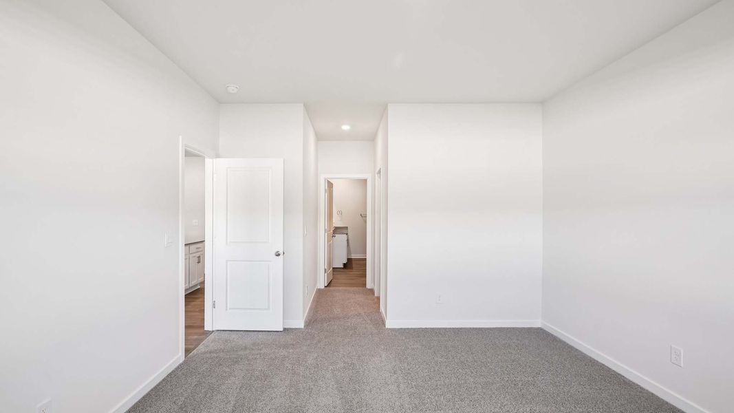 Spacious, unfurnished interior of a new home in Silverstein, Salisbury (Image 17).